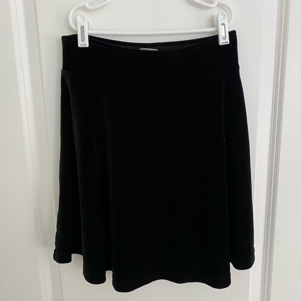 Perfectly Dressed black velvet skirt